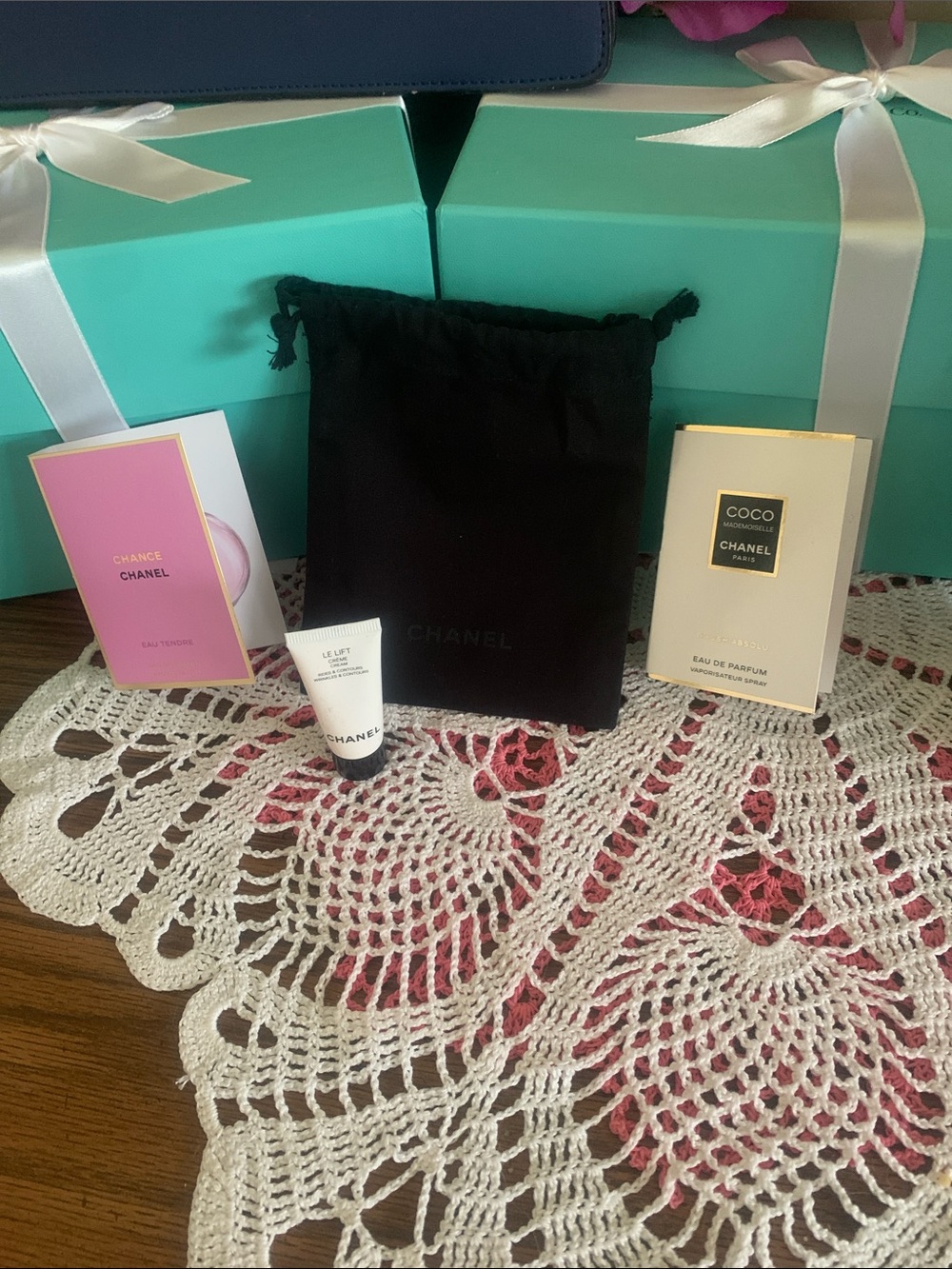 Chanel bag with chance mademoiselle and le lift